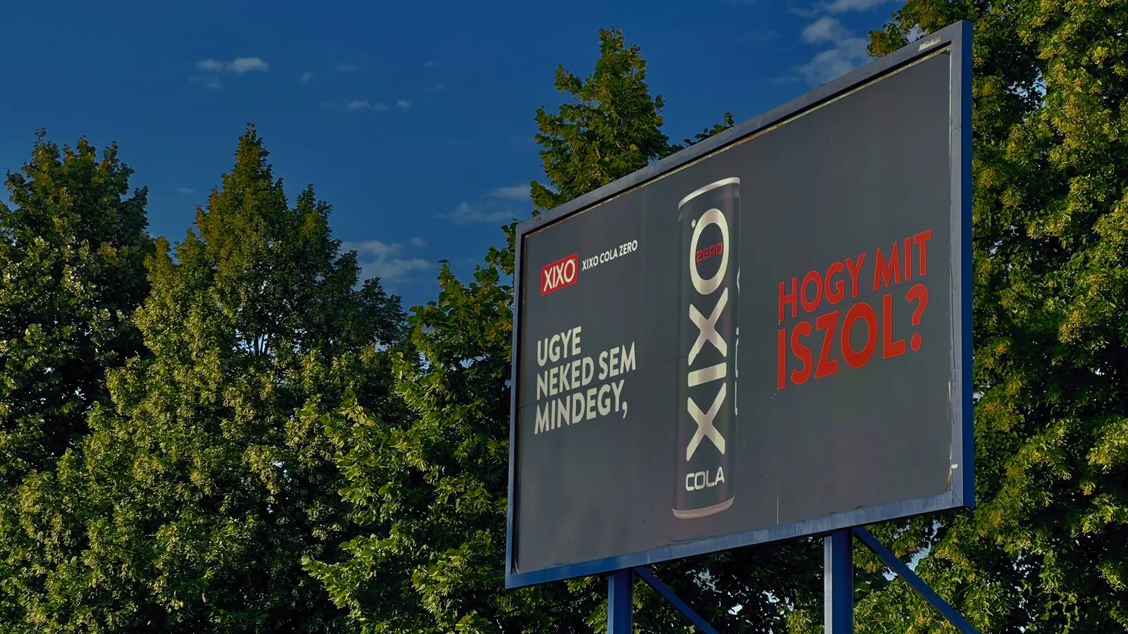 XIXO Zero óriásplakát